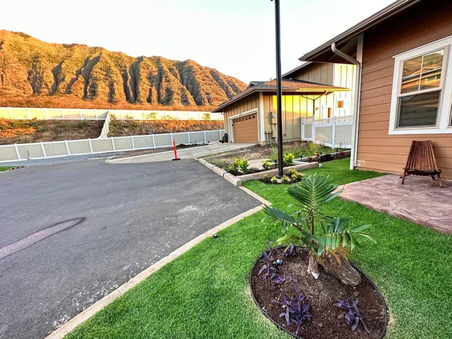 New 4 Bedroom Home With Ocean And Gorgeous Mountain Views In The Gated Community Of Mauna Olu Waianae Exterior photo