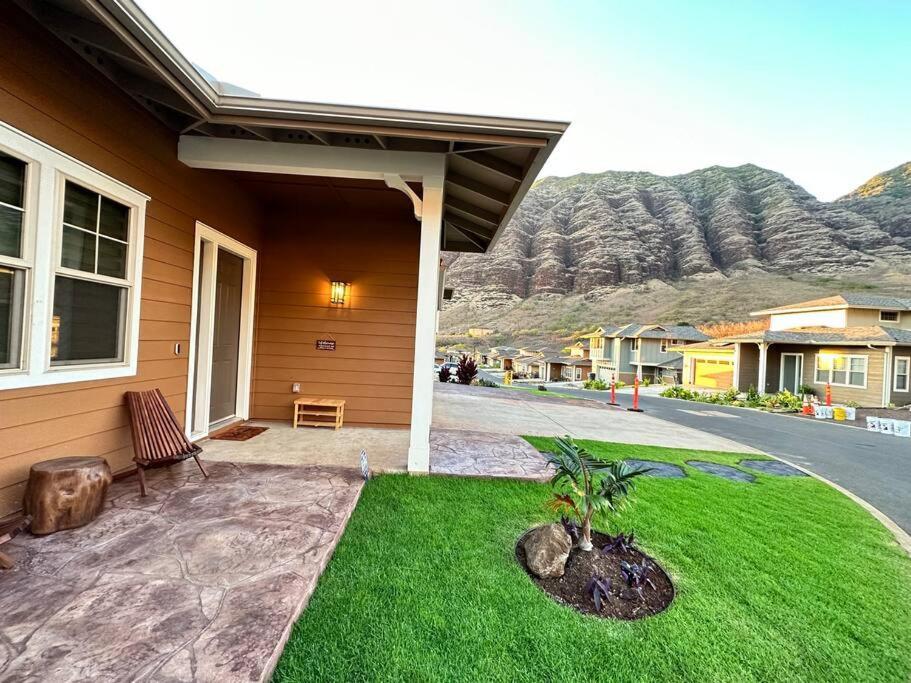 New 4 Bedroom Home With Ocean And Gorgeous Mountain Views In The Gated Community Of Mauna Olu Waianae Exterior photo