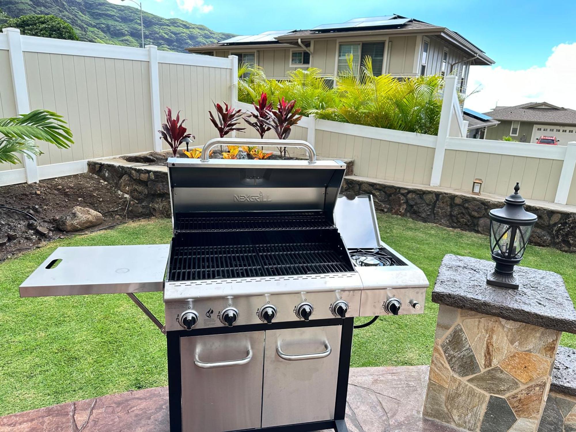 New 4 Bedroom Home With Ocean And Gorgeous Mountain Views In The Gated Community Of Mauna Olu Waianae Exterior photo